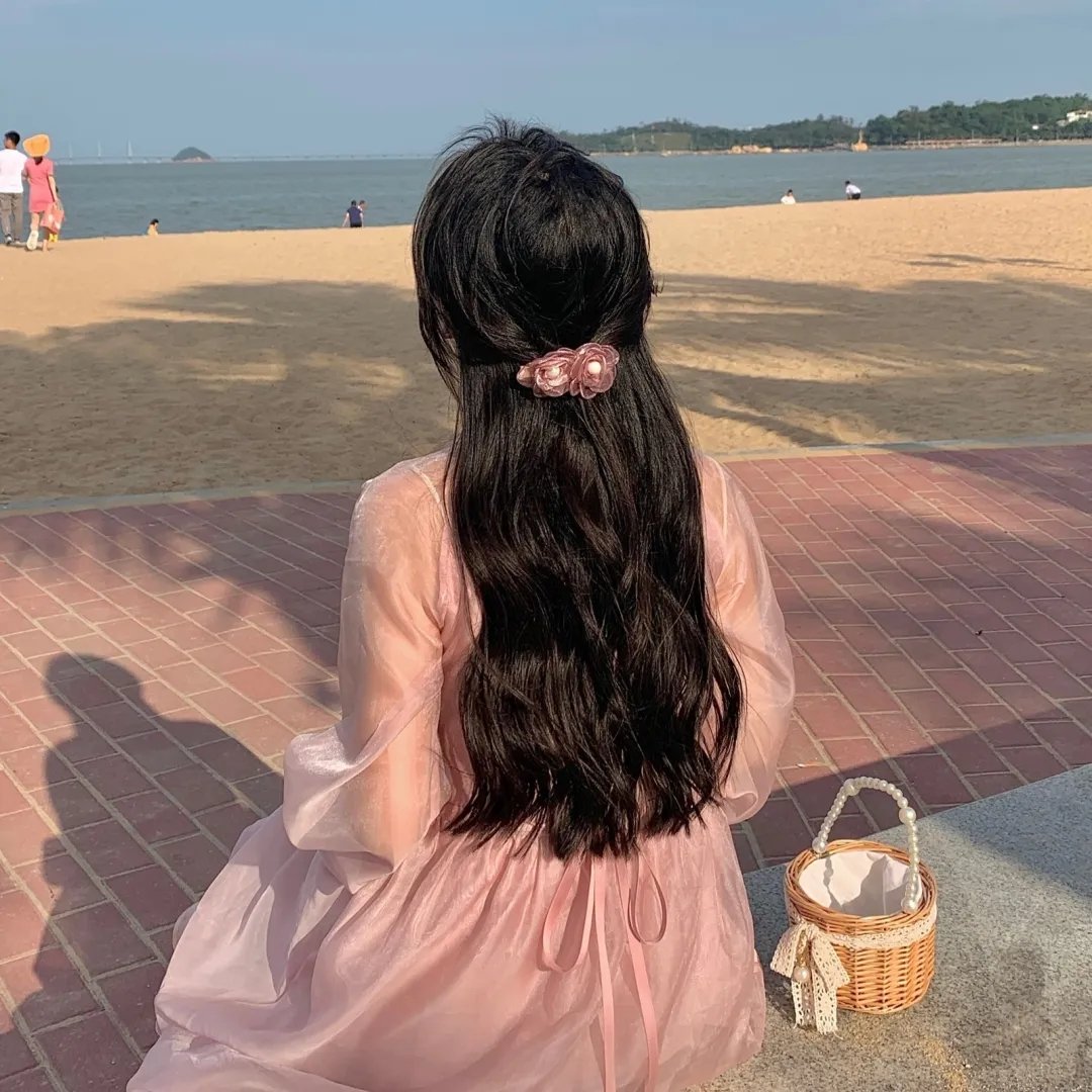 爱在心里怎知道