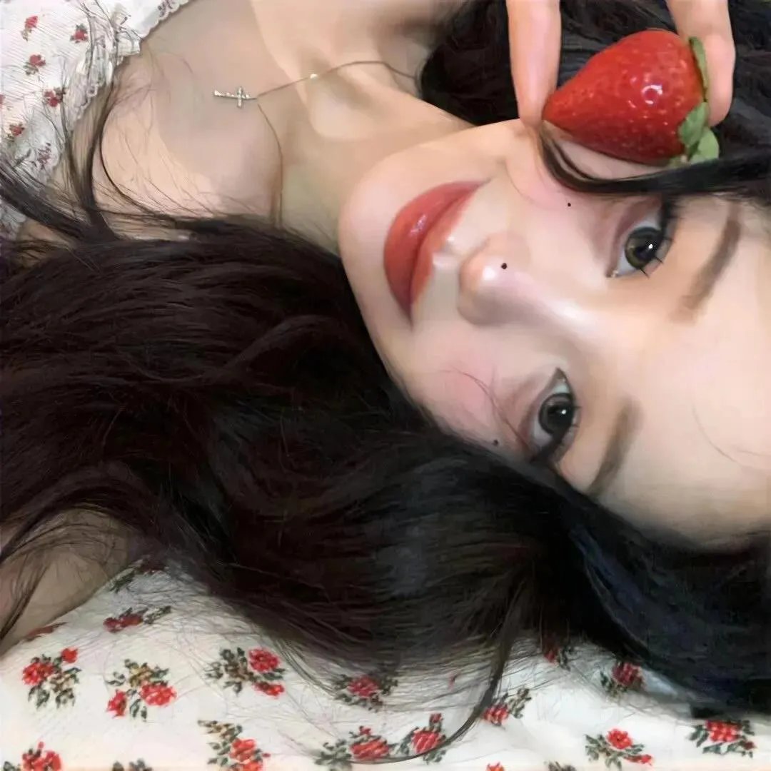穿着鞋子的贝壳马塞尔
